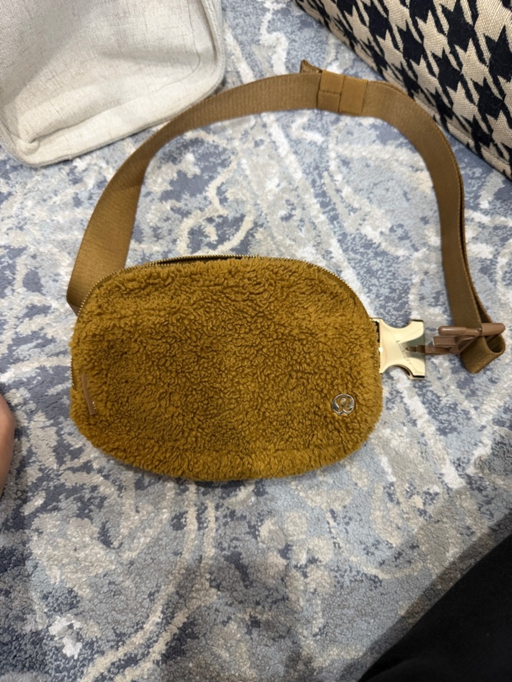 lululemon athletica Mustard Sherpa Crossbody Belt Bag